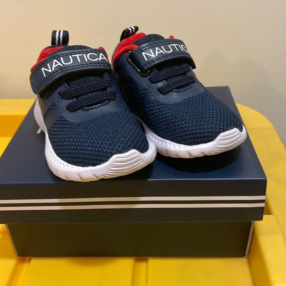 Nautica Towhee Toddler Fashion Sneaker, Size 5